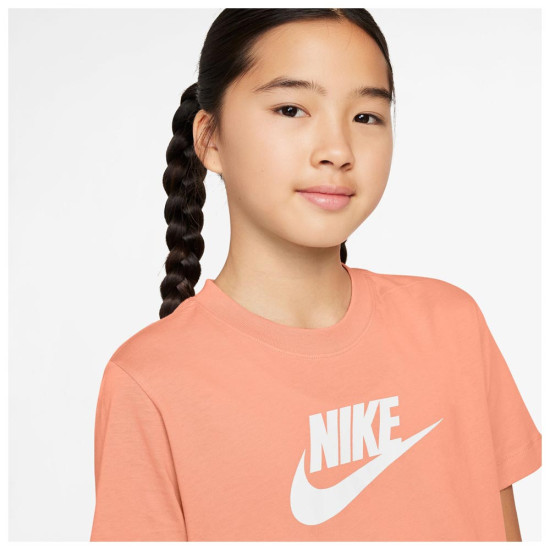 Nike Παιδική κοντομάνικη μπλούζα Sportswear Crop Futura Tee Nike Παιδική κοντομάνικη μπλούζα Sportswear Crop Futura Tee
